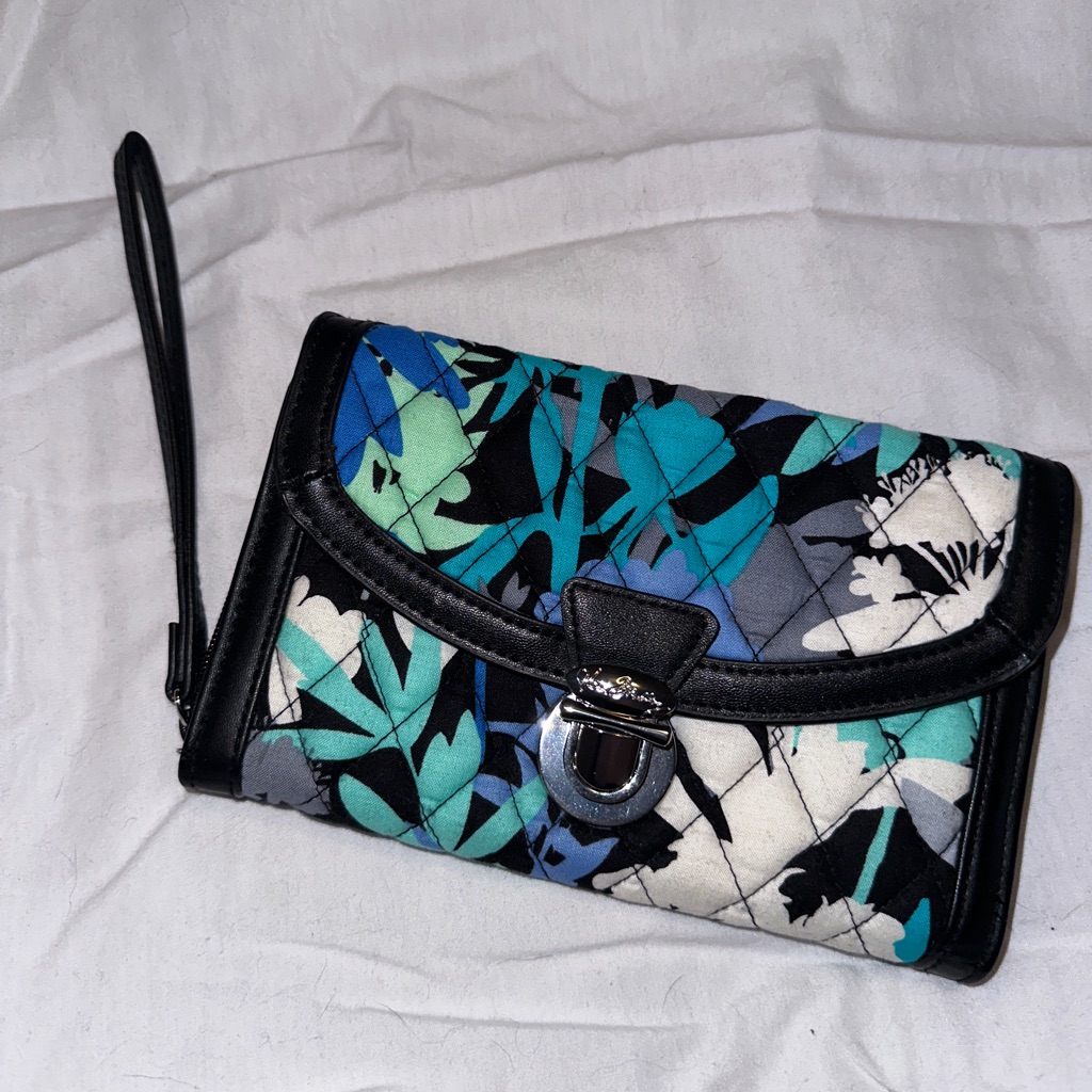 Vera Bradley Wristlet In Camofloral